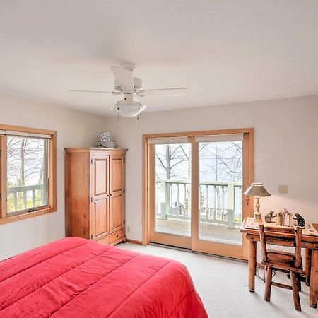 Gorgeous Charlevoix Home On Lake Michigan! Ellsworth Exterior photo